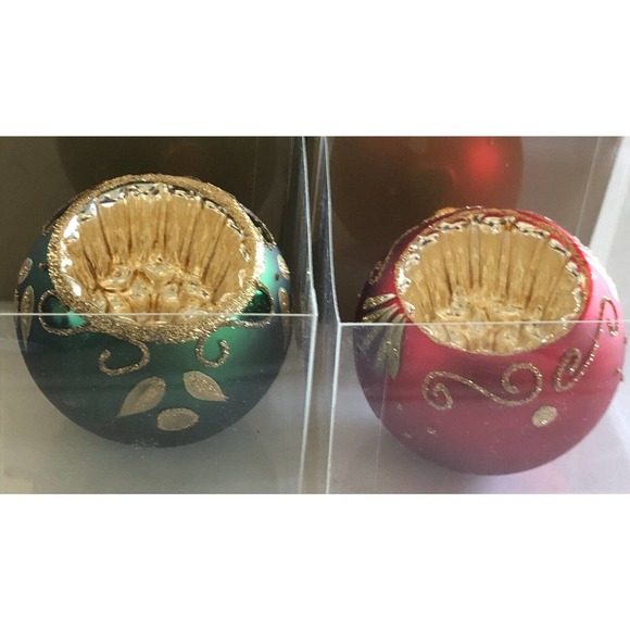 2 Unique Treasures Collection Limited Series Red Green Glass Indent Ornament - Picture 11 of 12